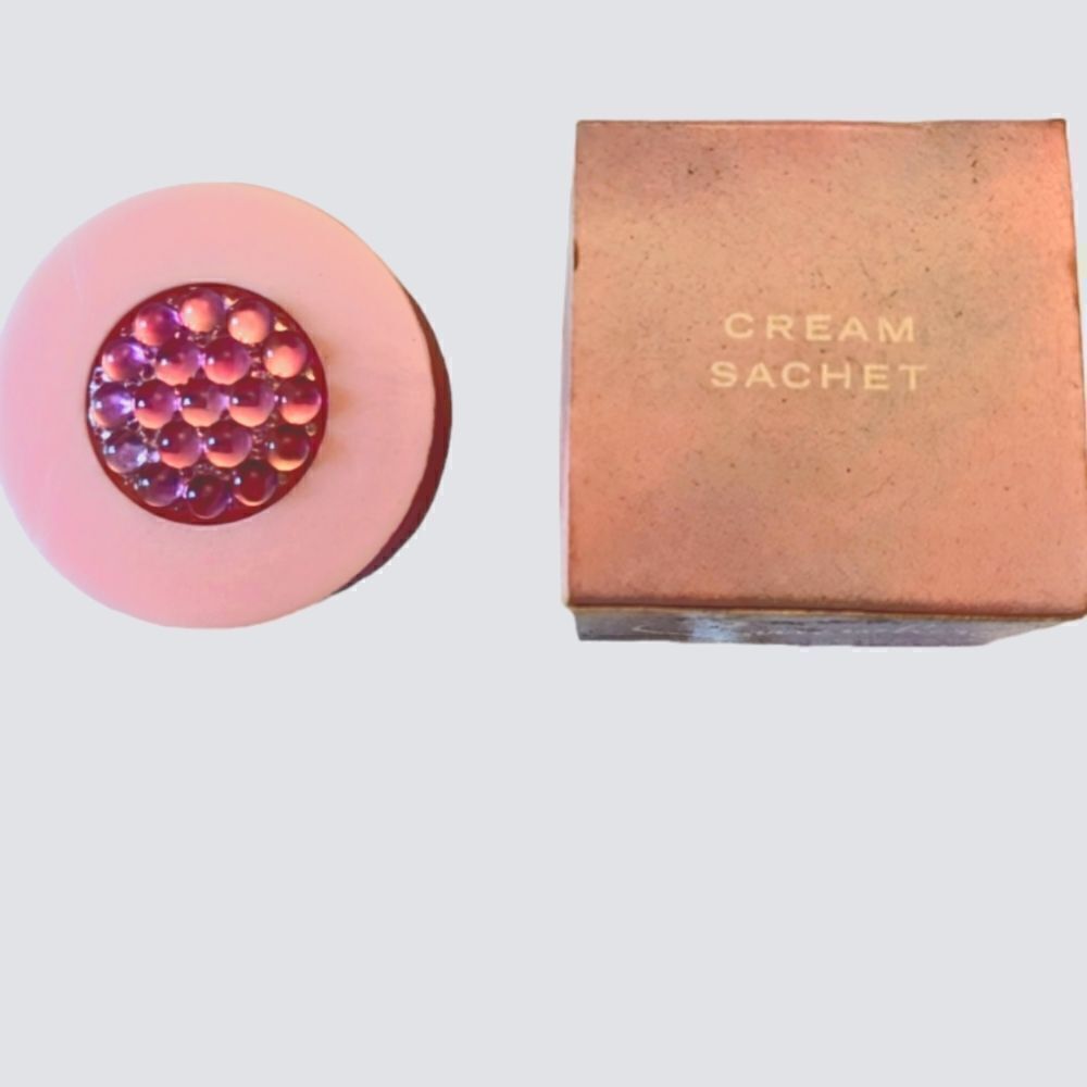 Avon - Somewhere - Cream Sachet